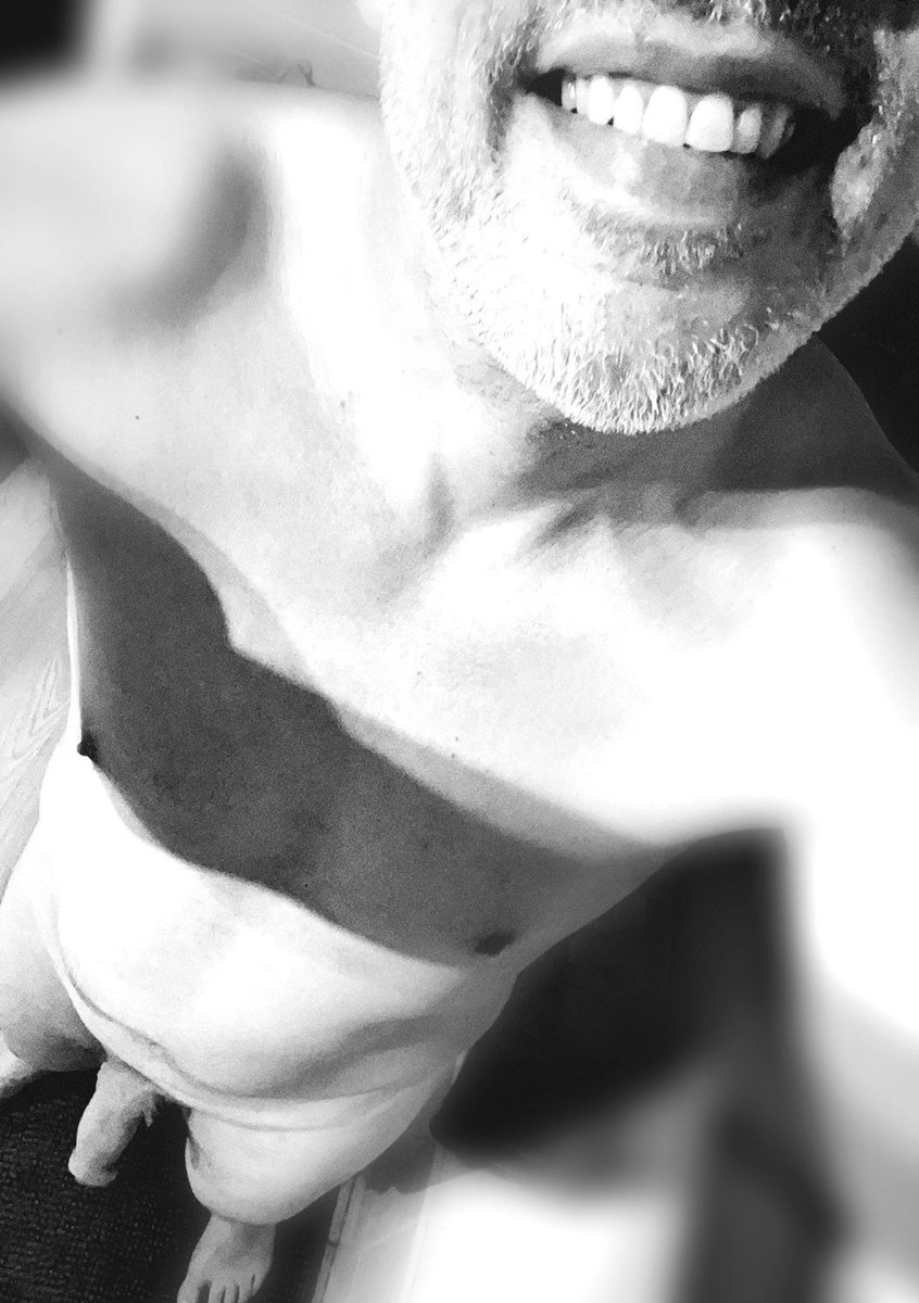 edouardbichard's tweet photo. #dimanchelibre
Bonjour à toutes, sourire (et un peu plus) du jour par ce merveilleux soleil d’automne.
@OrgasmicGroup@PartageDefiHot https://t.co/FqiWi39JIp