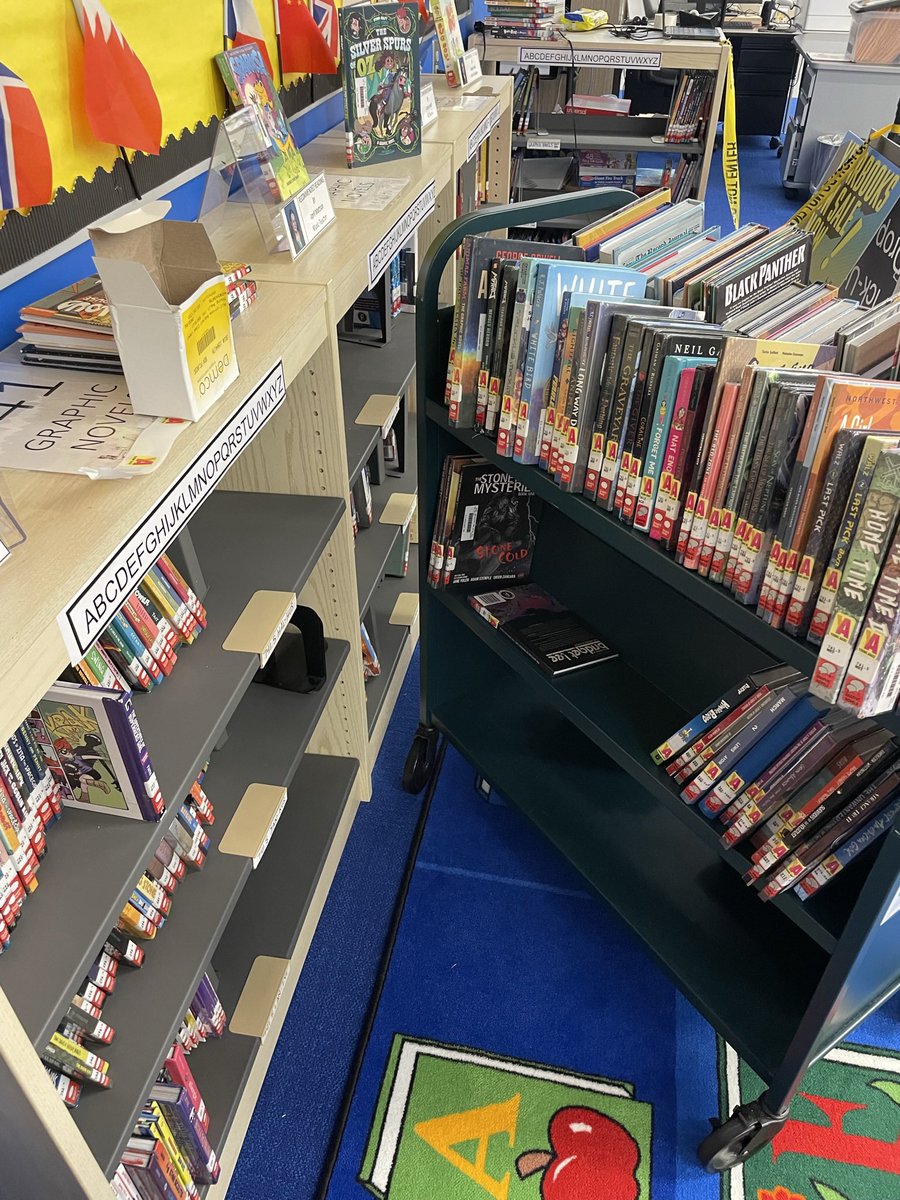 eahankinson's tweet photo. Finished sorting the graphic novel collection this week! https://t.co/Z2SzpWZTXb