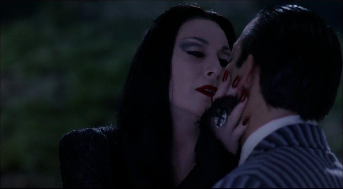 horrorlogy's tweet photo. “when we are together, darling, every night is halloween”. 🖤 https://t.co/N1exQT9Vvu