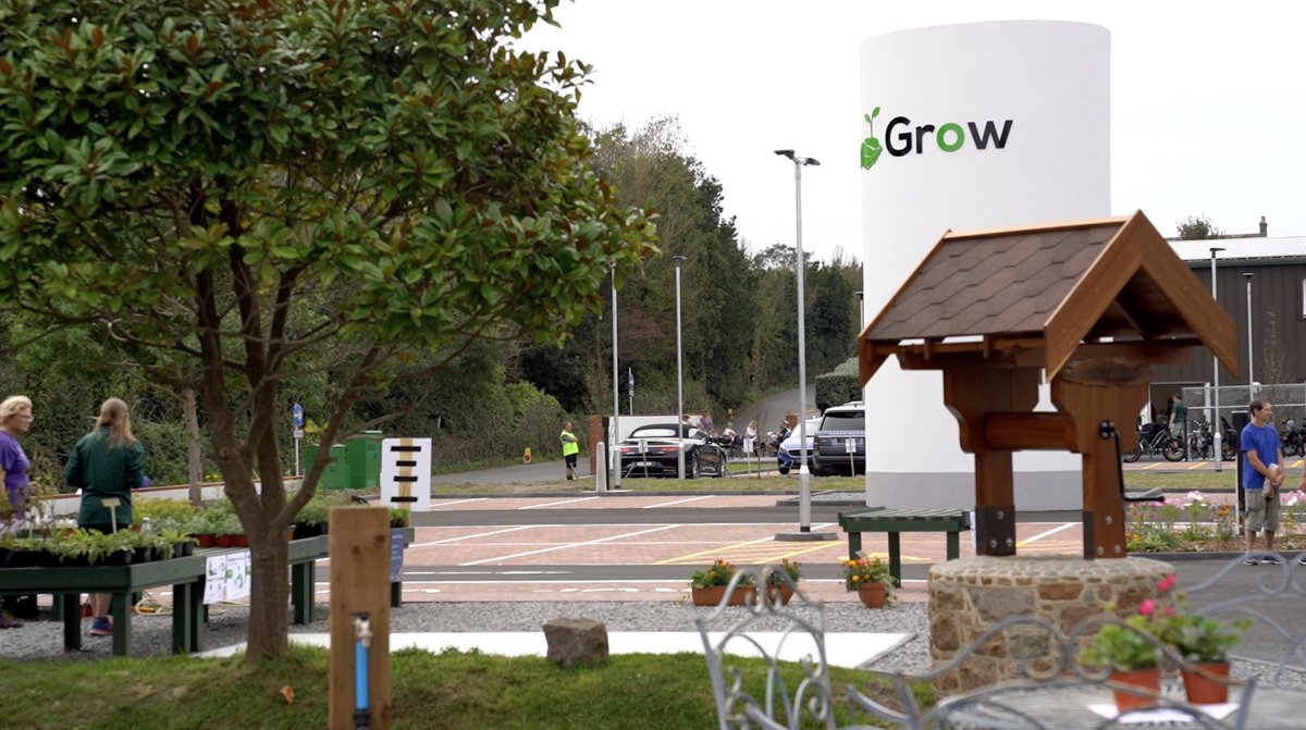 OllyTracey's tweet photo. I enjoyed attending the official opening of Grow this afternoon. I was asked to capture the event on 📹, have edited a short montage,  just need to add the branding then it will be available to view shortly.

Here are a few of my favourite shots!

#VideoProduction https://t.co/0xm3mLQqhS
