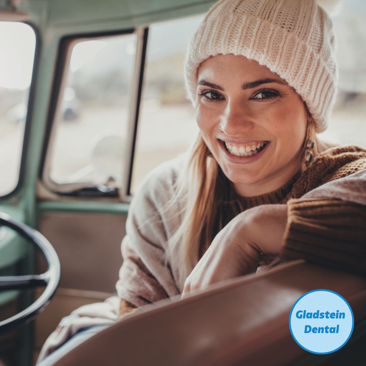 Helping our patients restore their brilliant #smile is reason enough to love doing what we do. 😄