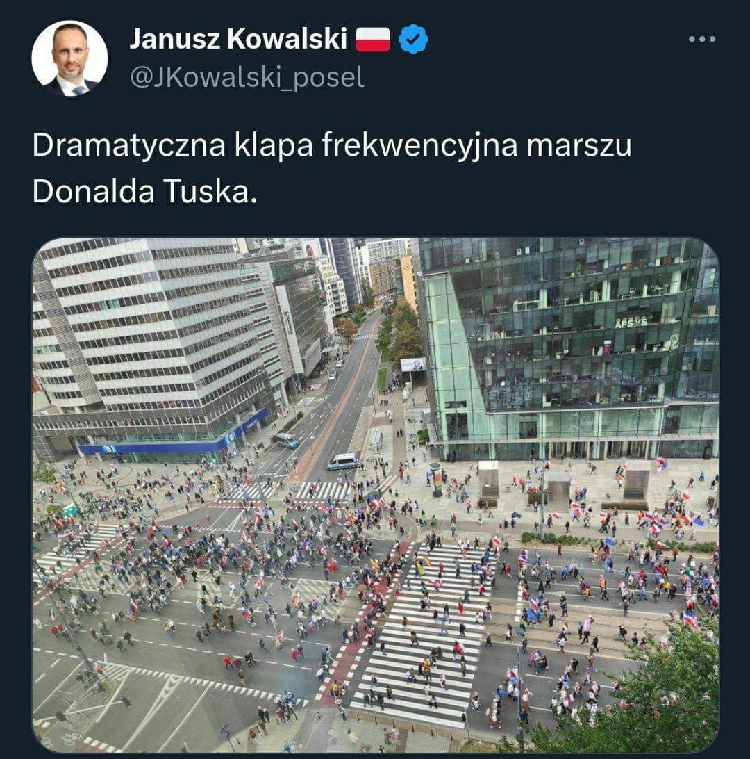 ZiemowitSzcze11's tweet photo. Kochani wyborcy Zjednoczonej Prawicy, ale wy sobie zdajecie sprawę, że politycy których wybieracie naprawdę mają was za kretynów? Pls share, może coś powoli zacznie docierać. https://t.co/q4oXGNPKbu