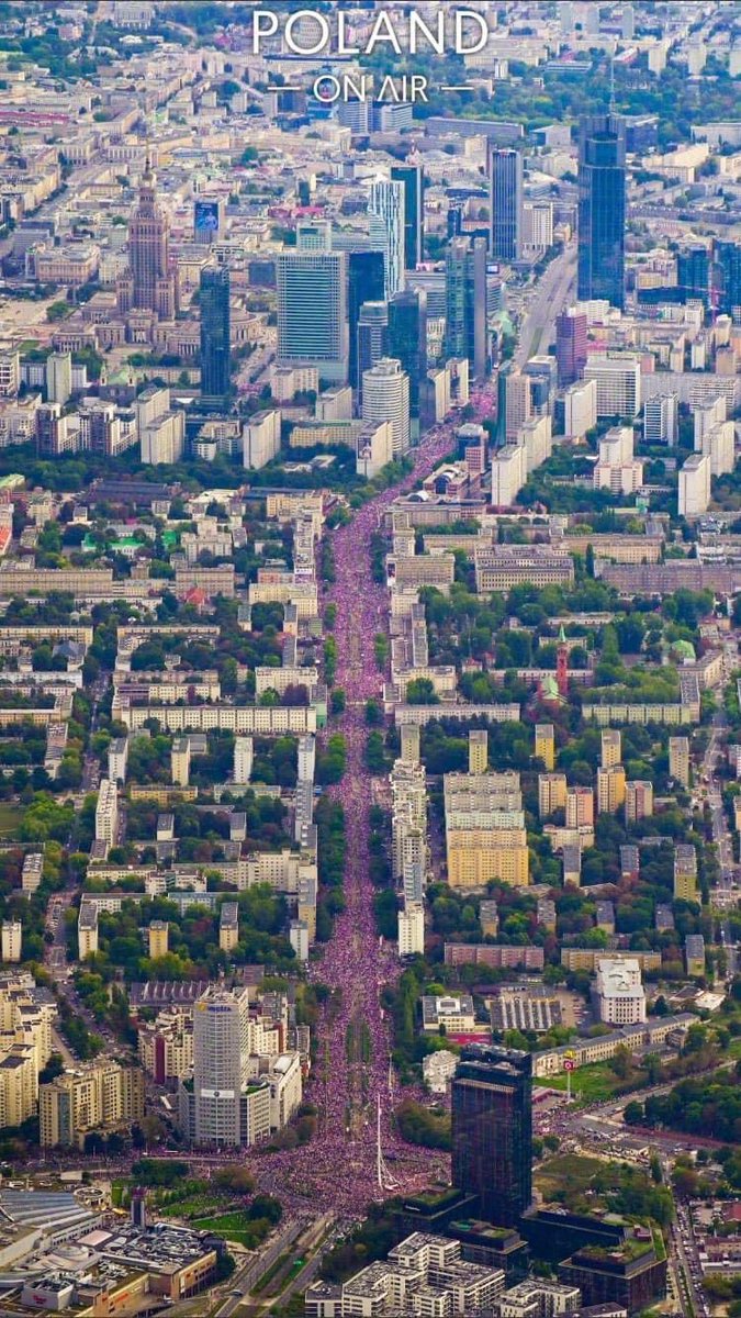 lipkap's tweet photo. @JKowalski_posel Jak można tak łgać https://t.co/n34MYcAD4X
