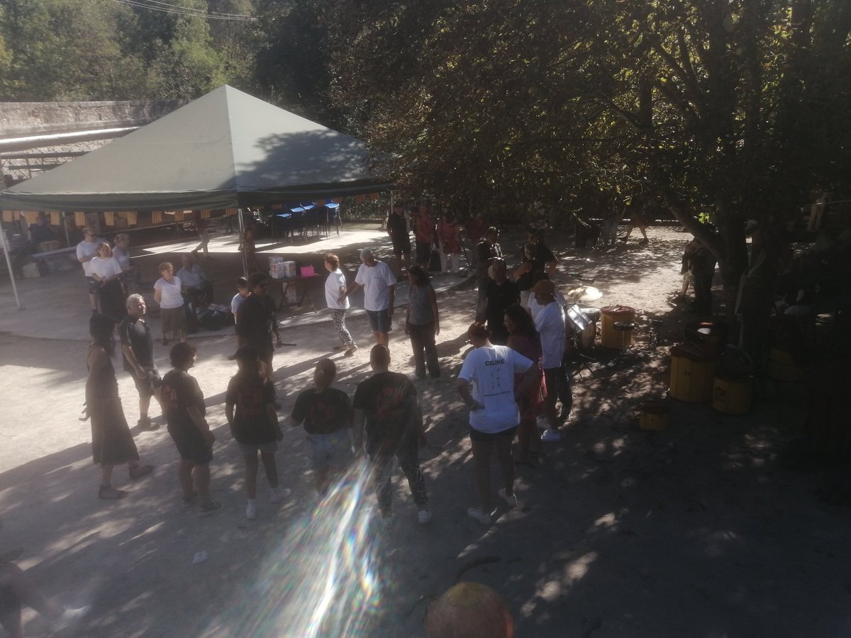 CasalConflent's tweet photo. El @CasalConflent ha organitzat avui una festa de germanor a #Ballestavia!
Hi som tots!
@LluisPuigGordi
@JuliaTaurinya
@RayGallon  #JaumeForest
#Nyerros #Pallagos #Desmanyacs #Natura #Cultura #cuina #tradició  #Kamishibai #Llibres #excursions #Canigo https://t.co/RgW2LQ1H6L