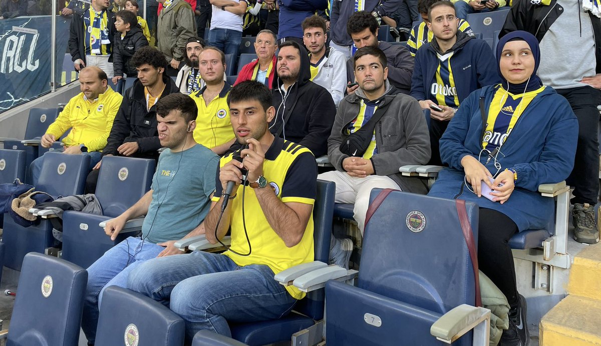 1907unifeb's tweet photo. #ÜnifebCares projeleri kapsamında yürüttüğümüz “Görmezden Gelme” projesini Fenerbahçe - Rizespor maçında gerçekleştirdik. https://t.co/BE2NL83OPT