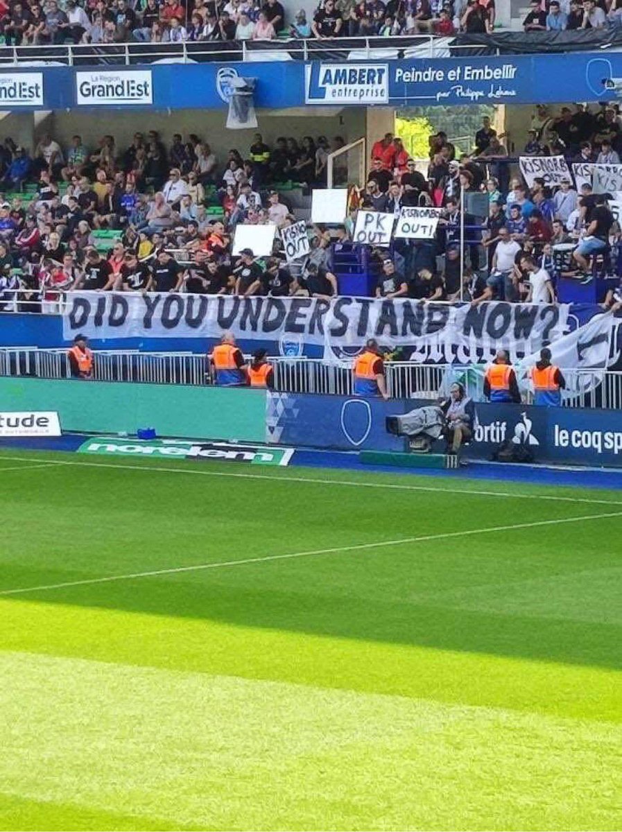 [ Troyes / Sainté ] 

Le message est clair… 
#Kisnorboout