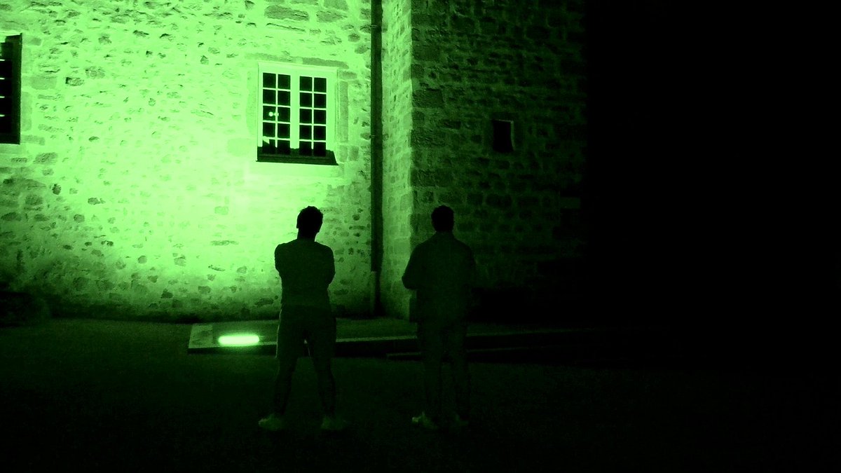 GFantomes's tweet photo. Quels secrets cache le château de Roche-la-Molière, se dressant sur son éperon rocheux ? Quelles ombres se glissent dans ses couloirs obscurs et tortueux à la nuit tombée ? Quels murmures s’échappent de ses salles voûtées ?

#lesmystèresdeseigneurgaudemar bientôt sur notre chaîne https://t.co/2mHwQHnaga