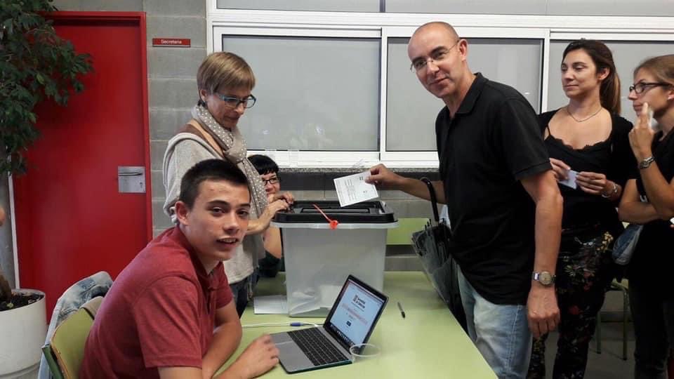 Ho tornarem a fer i guanyarem. #RepúblicaCatalana #1dOctubre #1O #OctubreCatalà ✊🏾