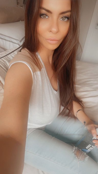 Happy chilled Sunday X https://t.co/xQp71zOmL7<a href="/tag/linseydawnmckenzie"class="tags"><span>#linseydawnmckenzie</span></a>