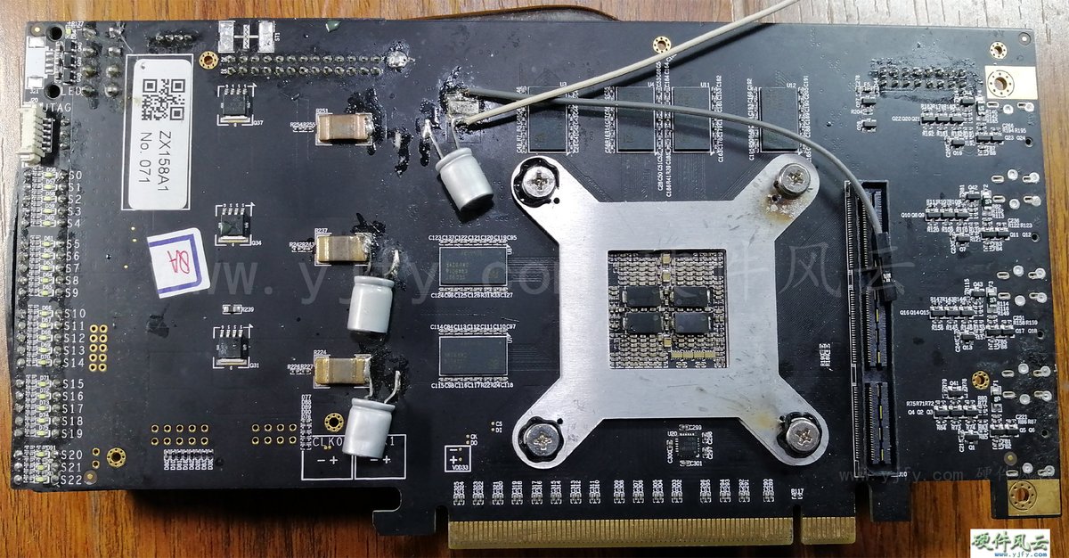 yjfycom's tweet photo. 兆芯 Zhaoxin ZX158A1 PROTOTYPE
ZX158A REV 1
PCB DATE 1942 week https://t.co/0OOuMqDF4q