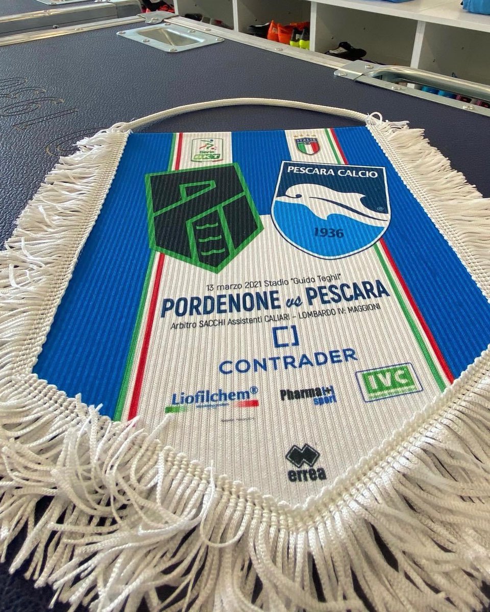 PescaraCalcio's tweet photo. Una bella realtà a cui auguriamo di riprendere al più presto la sua storia sportiva. Buon compleanno @PordenoneCalcio, chi ama il calcio vi aspetta🦎 #103Anni https://t.co/ZsOwBmldfl
