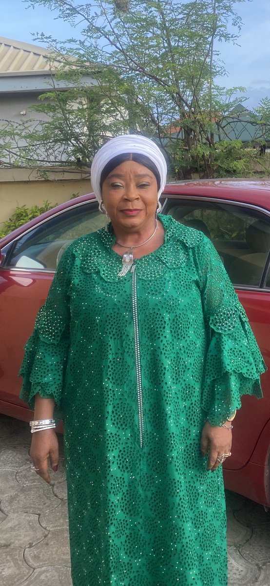 samson_lydia's tweet photo. THE AVERAGE NIGERIAN INTUITIVELY IS INTELLIGENT, COURAGEOUS, RESILIENT,INDOMITABLE UNFORTUNATELY NOT MUCH IS SAID ABOUT THE GOOD SIDE OF NIGERIANS WE MUST CHANGE THE NARRATIVE #PROUDLY NIGERIAN https://t.co/173QHQC9Tq