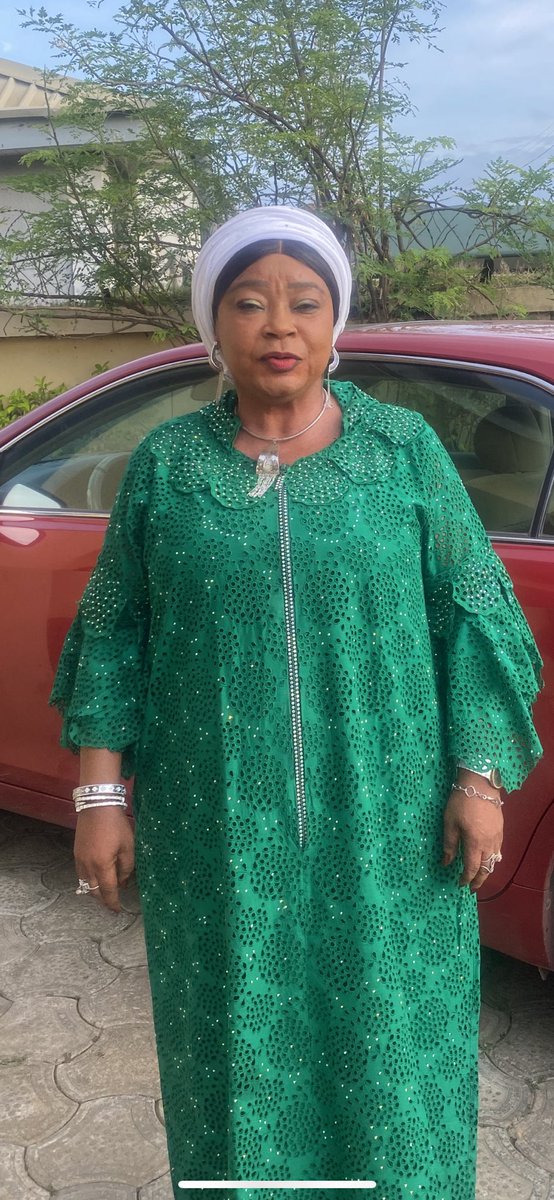 samson_lydia's tweet photo. THE AVERAGE NIGERIAN INTUITIVELY IS INTELLIGENT, COURAGEOUS, RESILIENT,INDOMITABLE UNFORTUNATELY NOT MUCH IS SAID ABOUT THE GOOD SIDE OF NIGERIANS WE MUST CHANGE THE NARRATIVE #PROUDLY NIGERIAN https://t.co/173QHQC9Tq