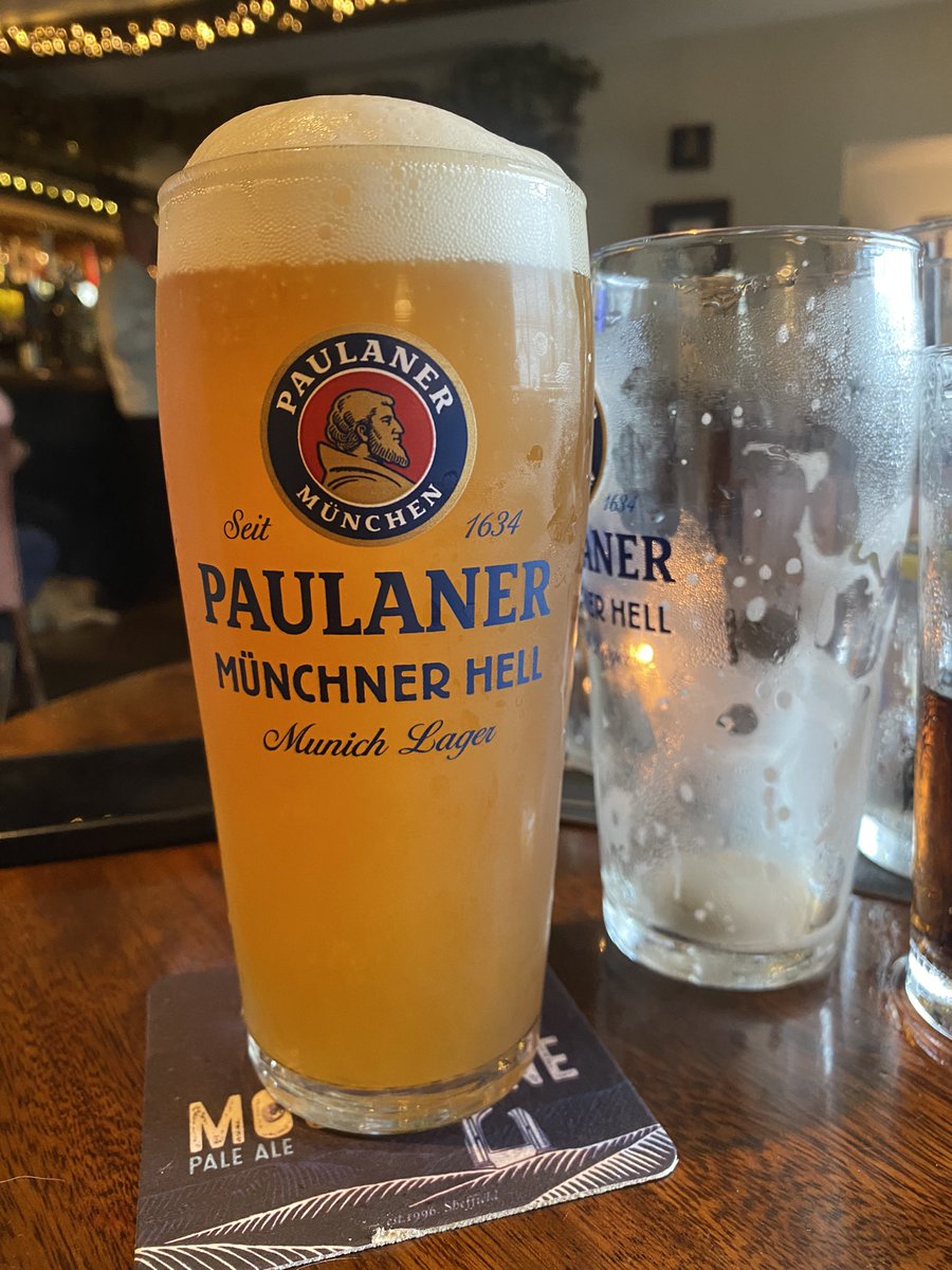 daveed1973's tweet photo. Pints went down well after this walk. 🍺🐶 https://t.co/jaPsTPmMoB
