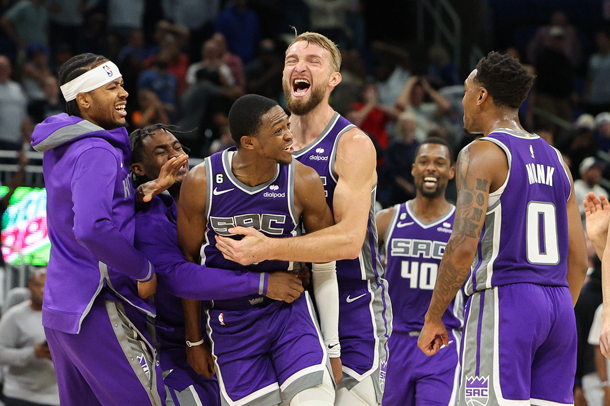 FCartoscelli3's tweet photo. October is here.

Media Day tomorrow. Preseason opener one week from today.

Almost that time 👑 https://t.co/s7pOx4ePOj