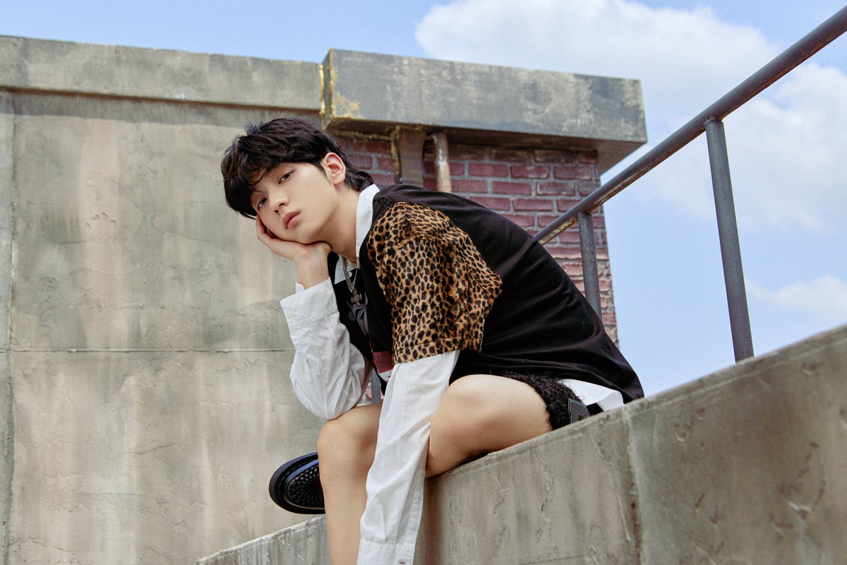 heeh2_'s tweet photo. 시시.시.시 돌앗아.. https://t.co/itlrs0yAY0
