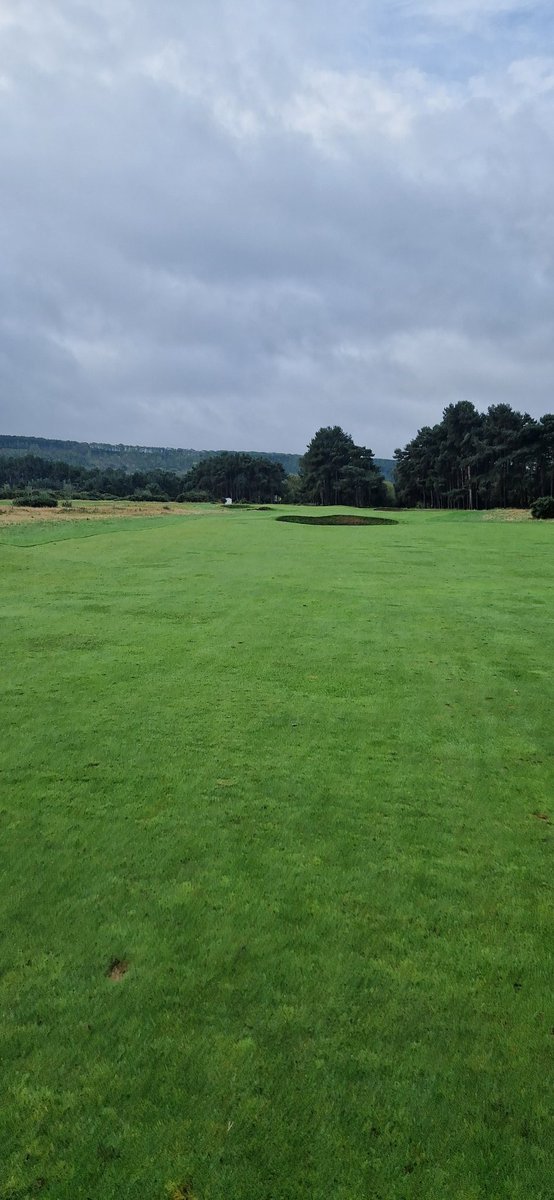 lumers73's tweet photo. Very lucky to play here this morning with @B0wesman & @sesterbrook142 didn't play very well but loved every second there. #gantongc https://t.co/dVWTSnedRR