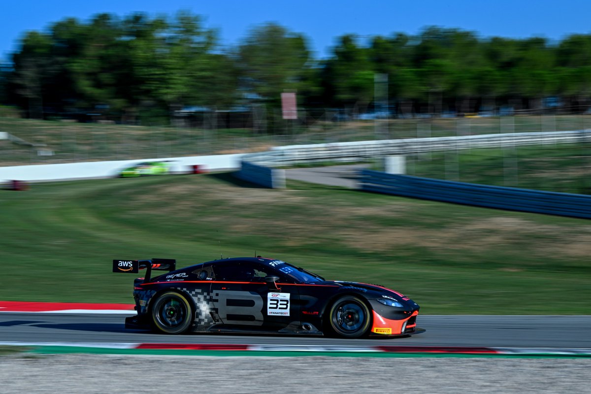 Bullitt Racing tweet media