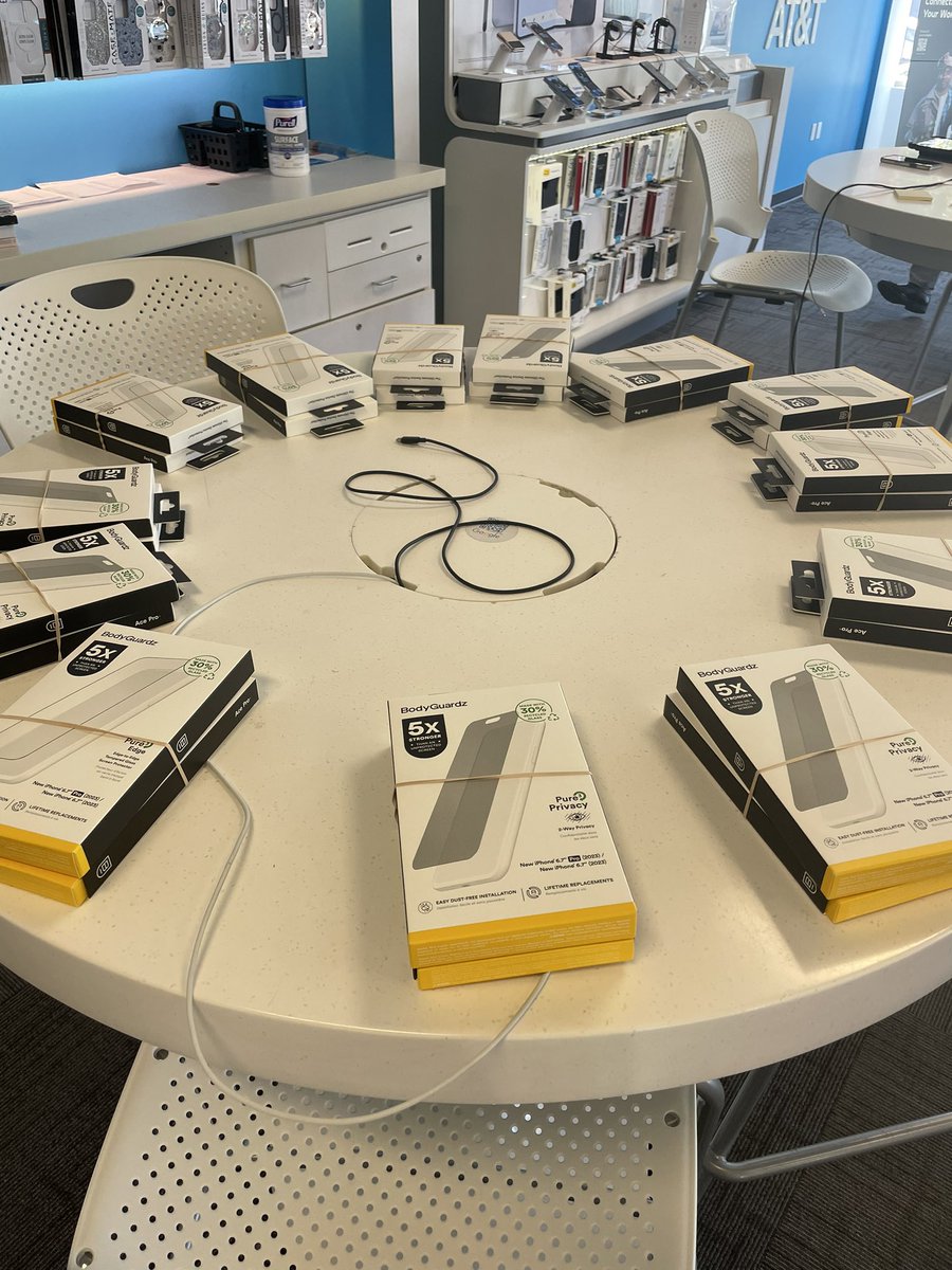 We are ready for the <a href="/BodyGuardz/">BodyGuardz</a> contest today at Leesburg, New month, new goals. Road to 3.0!! <a href="/Keith_MrHowdy/">Keith</a> <a href="/King_JMontano/">Juan Montano</a> <a href="/DaleB1/">Dale S. Brown</a> #apexscreenprotector