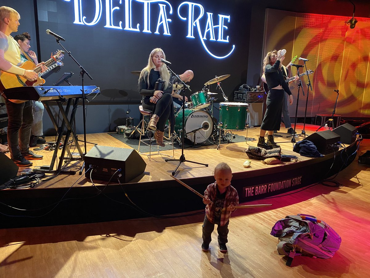 MikeMcKeeDrums's tweet photo. Indoctrination has begun.
#drums #drummer #deltarae
🤘👶🏻🤘
@deltarae @ludwigdrumshq @vicfirth @baldmanpercussion @remopercussion https://t.co/xO4rjgnnCO