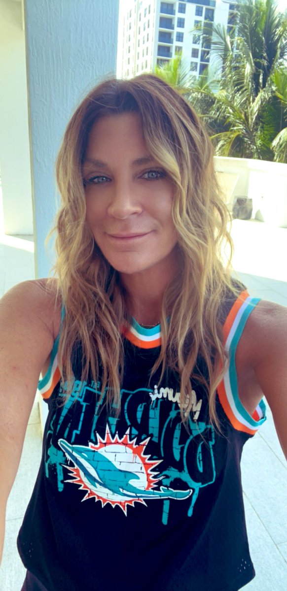 You and your opponent want the same thing. The only thing that matters is who works the hardest for it. 🐬🧡🐬game day ready 🙏🏽🐬🙏🏽