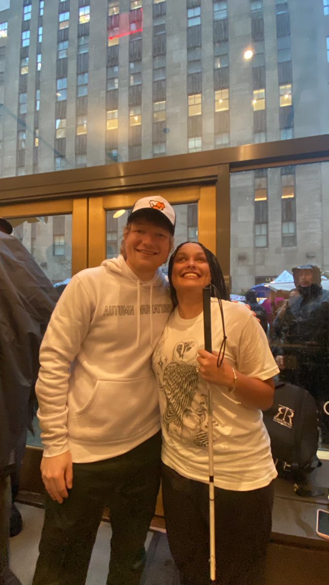 PreciousPMusica's tweet photo. What do you do when you find out @edsheeran might pop up in NYC? Push your flight back and brave the storm to say hi, of course. What a “Magical” moment shared with new friends. Ed, thank you for being you. Let's talk music when you're free! 🤗🍂👩‍🦯🇵🇷 #AutumnVariations https://t.co/prZcHS4Il7