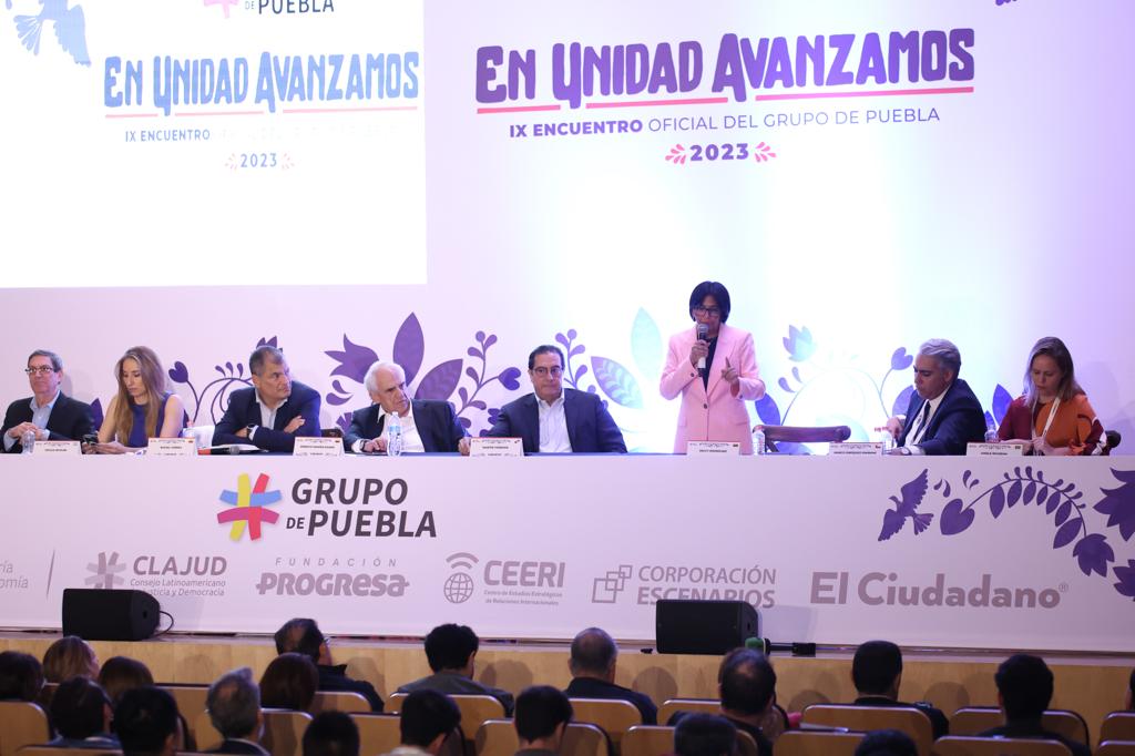 Vicepresidencia Vzla (@vicevenezuela) on Twitter photo #AVivaVoz || Vicepresidenta <a href="/delcyrodriguezv/">Delcy Rodríguez</a> al #GrupoDePuebla: Celebramos que este espacio repiense la soberanía y la independencia.
#1Oct
n9.cl/c338b #AVivaVoz || Vicepresidenta <a href="/delcyrodriguezv/">Delcy Rodríguez</a> al #GrupoDePuebla: Celebramos que este espacio repiense la soberanía y la independencia.
#1Oct
n9.cl/c338b