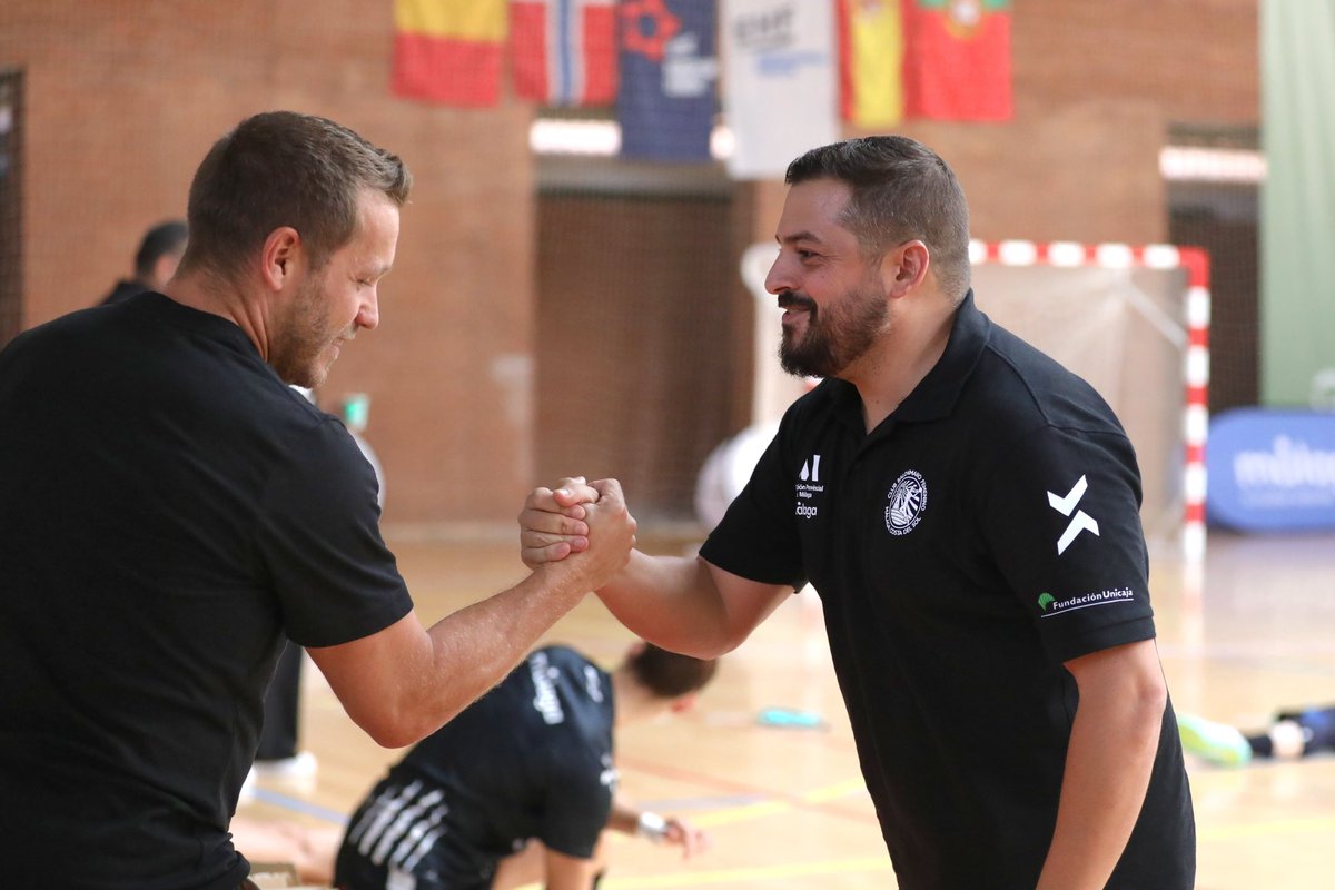 👋🏻 <a href="/VictorTomas8/">Victor Tomas</a>