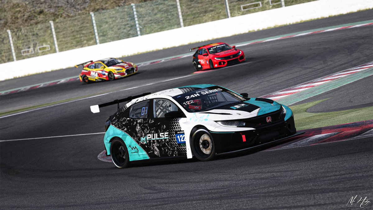 MrHedge iRacing Photography tweet media
