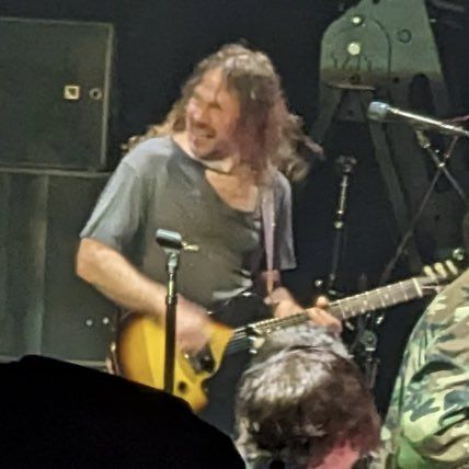 hourly ray toro 🎸 (@hourlyraytoro) on Twitter photo 