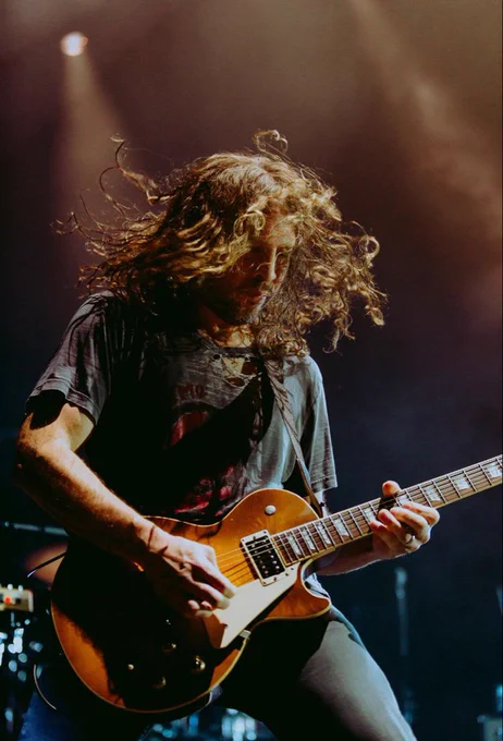 hourly ray toro 🎸 (@hourlyraytoro) on Twitter photo 