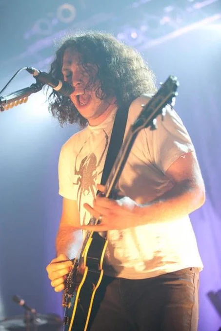 hourly ray toro 🎸 (@hourlyraytoro) on Twitter photo 