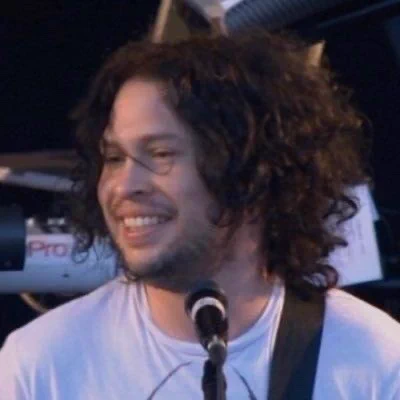 hourly ray toro 🎸 (@hourlyraytoro) on Twitter photo 