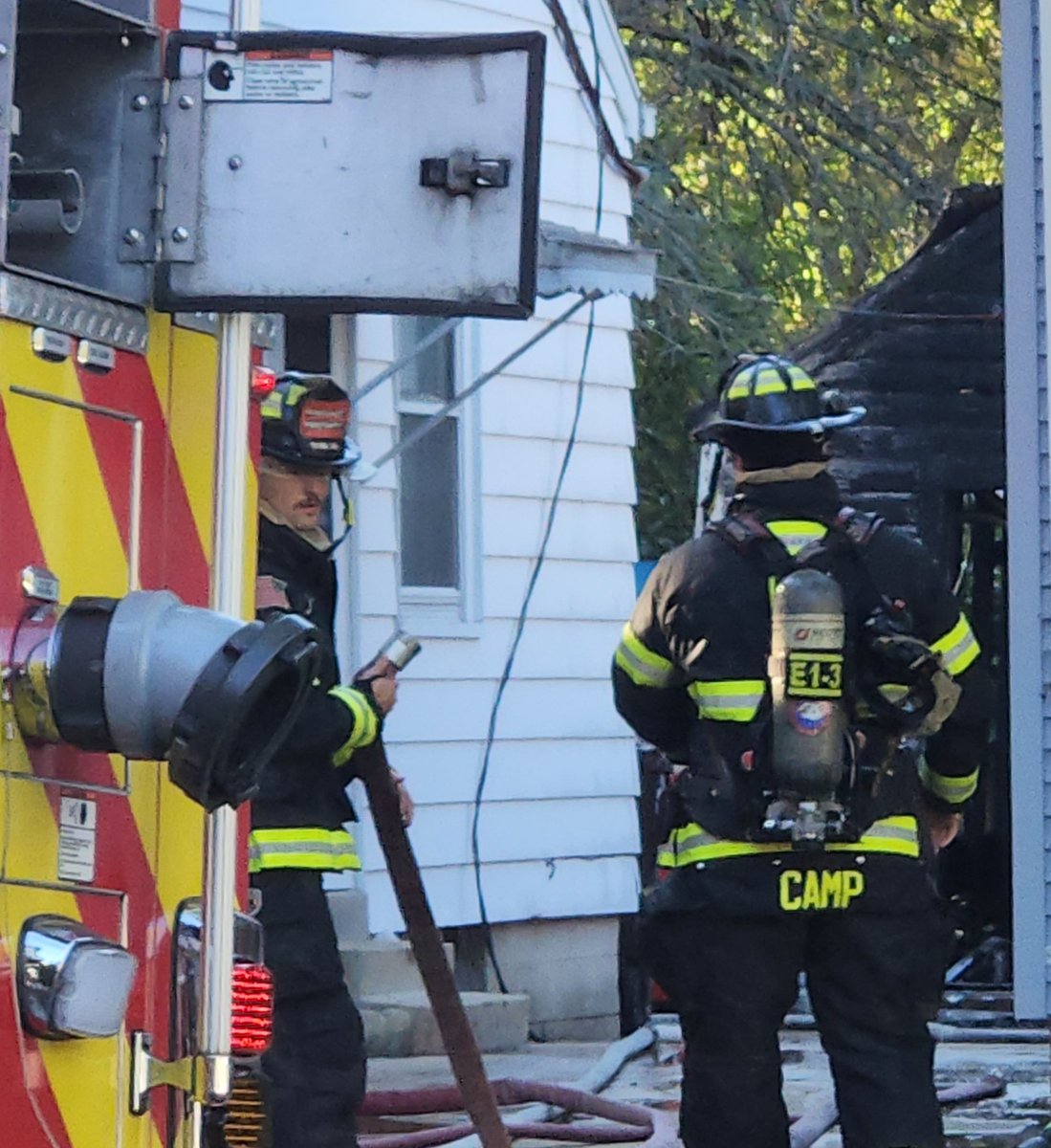 ffshifflett's tweet image. Peoria, Illinois Firewas  on scene of a working fire in the 1100 blk  Maywood. Smoke was showing from the station

#fire #Ilfire #illinoisfire #peoria #peoriafire #smokeshowing #fireshowing