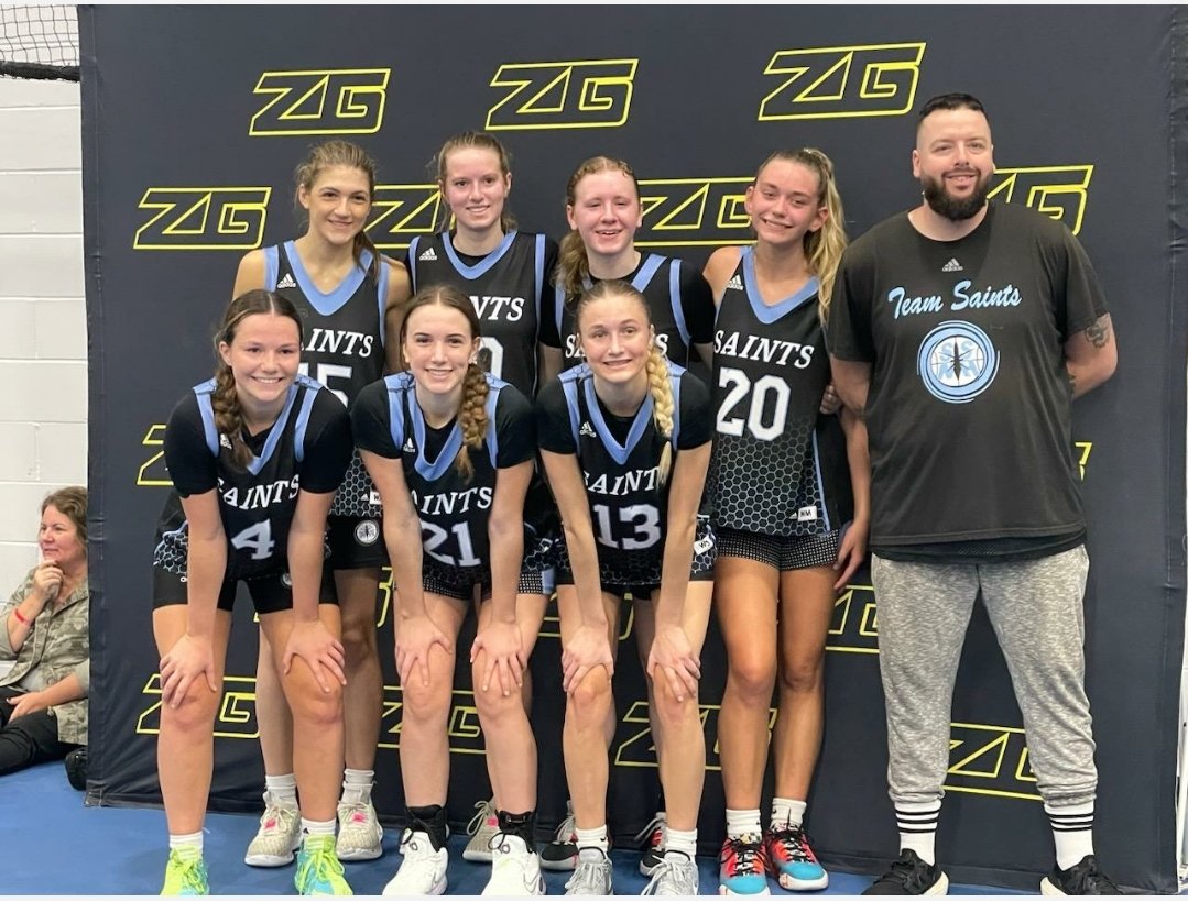 Varsity Girls with a strong showing this weekend <a href="/NERRHoops/">New England Recruiting Report NERRHoops</a> NE Hoopsfestival going 3-0 and taking home the title defeating a strong well coached  MT Elite Ducks UA Rise Tanzanite squad 52 to 49.