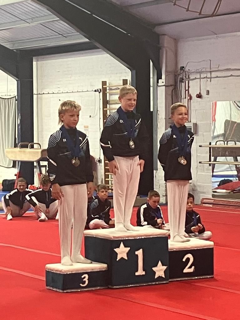 Sugdarno2's tweet image. Well done O on getting gold keep up the good work @DeltaNorbridge @Norbridge_PE Be the best you can be