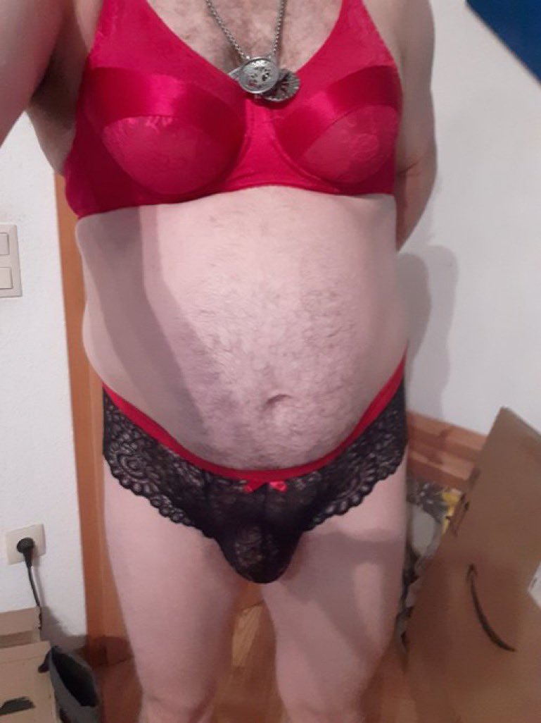 ⚜️ Herrin la dueña⚜️Findom / Femdom⚜️Lady La Dueña tweet media