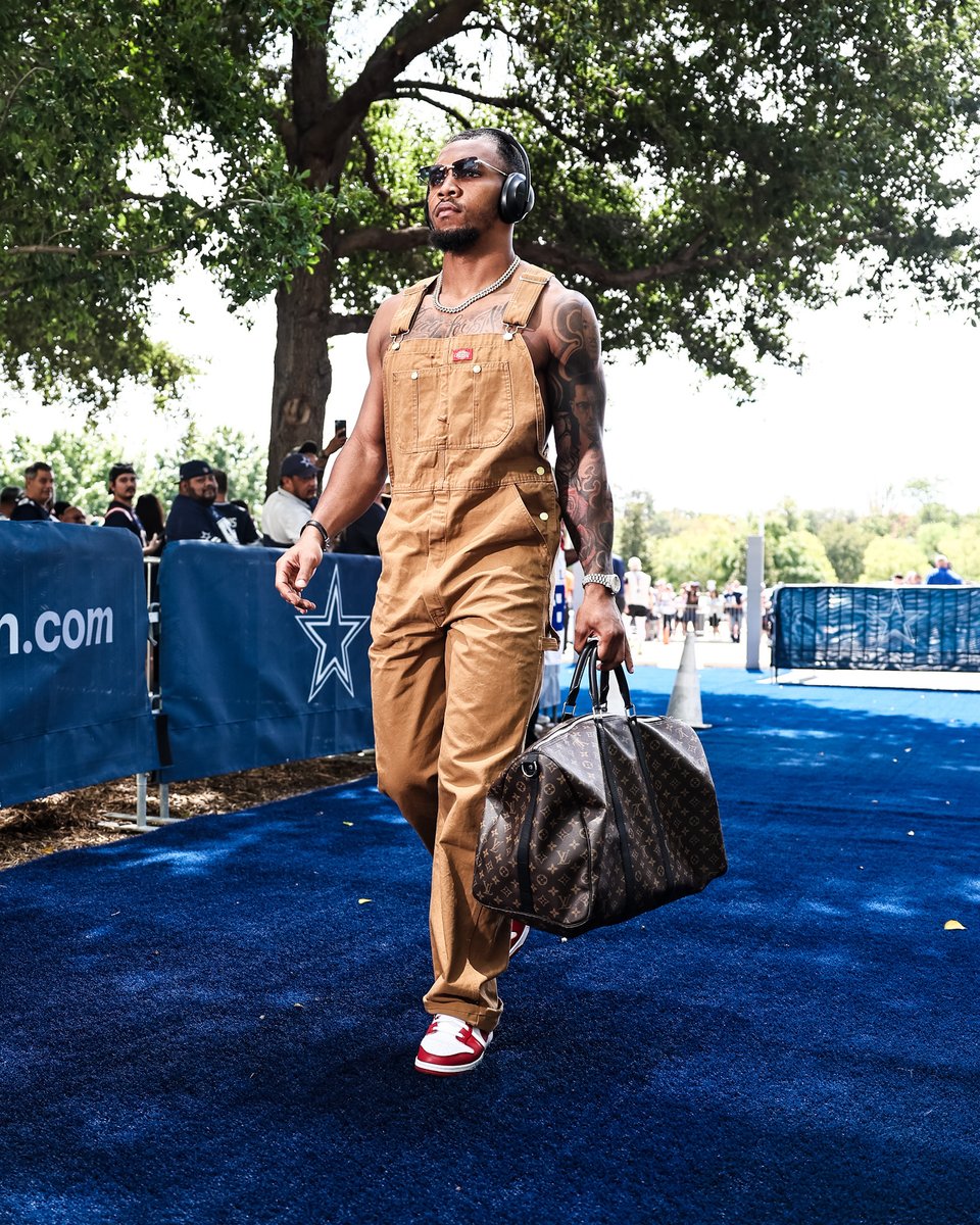 dallascowboys's tweet photo. On the scene 🎬

#NEvsDAL | @blockchain https://t.co/WsLU71Nm45