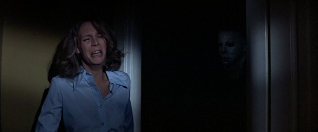 zoerosebryant's tweet photo. my four favorite horror films 🎃🧡 https://t.co/vTSCvdYfSt