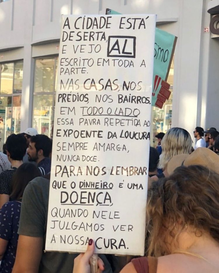 mostrengo's tweet photo. O melhor cartaz: https://t.co/nVIOLtr6GK