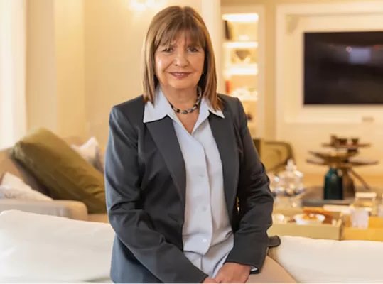 gastonmarraOK's tweet photo. Estuve invitando durante meses a TODOS los candidatos a Presidente a expresar una postura clara respecto la iniciativa contra la corrupción @FichaLimpia impulsada por casi 435.000 argentinos.
Solo la candidata @PatoBullrich nos escuchó, apoyo e incluyó en su plataforma electoral. https://t.co/lxIbhdFWRX