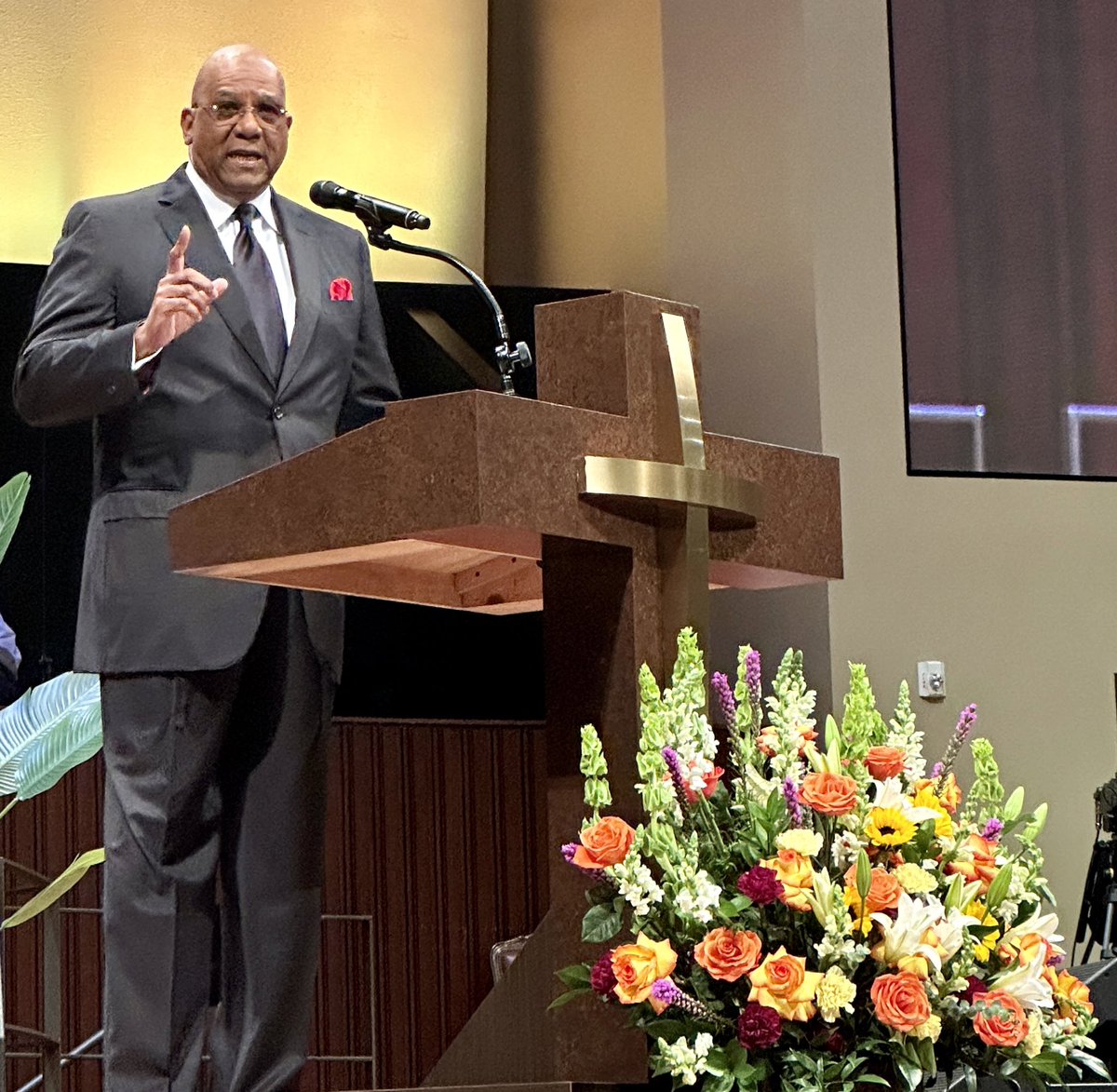 pasralphwest's tweet image. Man can split an atom, but he can not control a storm. There's nothing you can do but strap in and ride it out. God is never out of control. #beencouraged