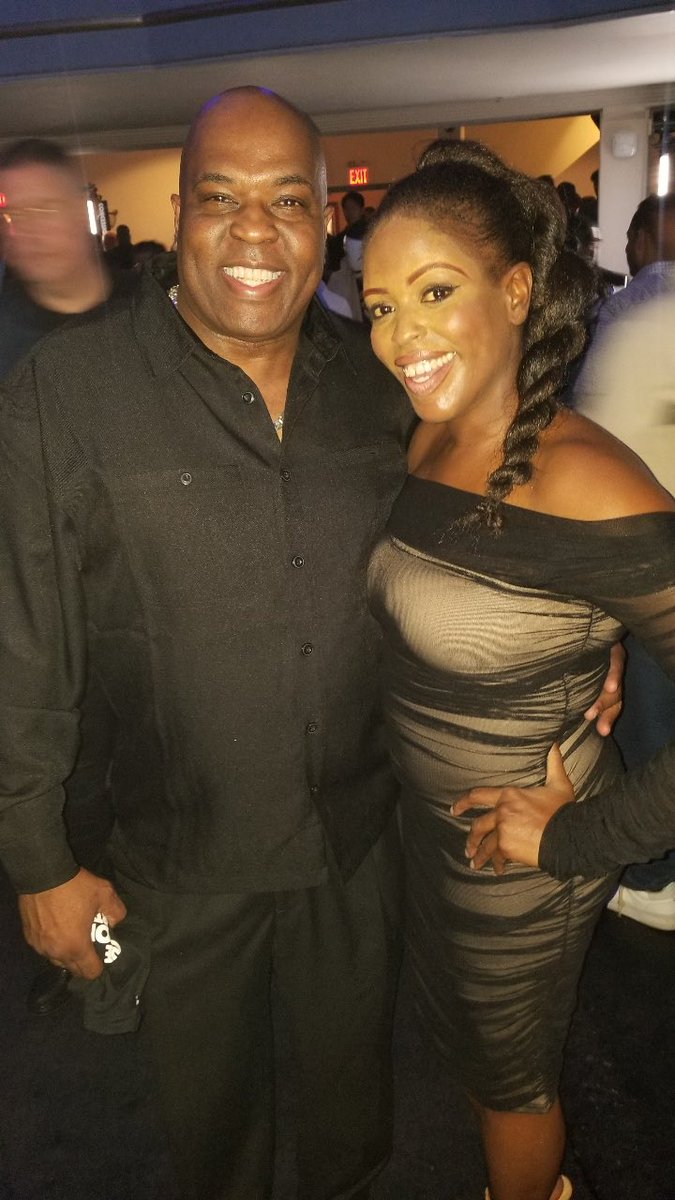 lolakodiak's tweet photo. #ProperParty #theProperParty #xprcommunity when I say the XRP has some of the most beautiful ppl in the community this gentleman exemplifies just that. #Class #realcharm #HUMBLE #respectability #findhim #crypto #XRP https://t.co/fIjVl9vjWZ