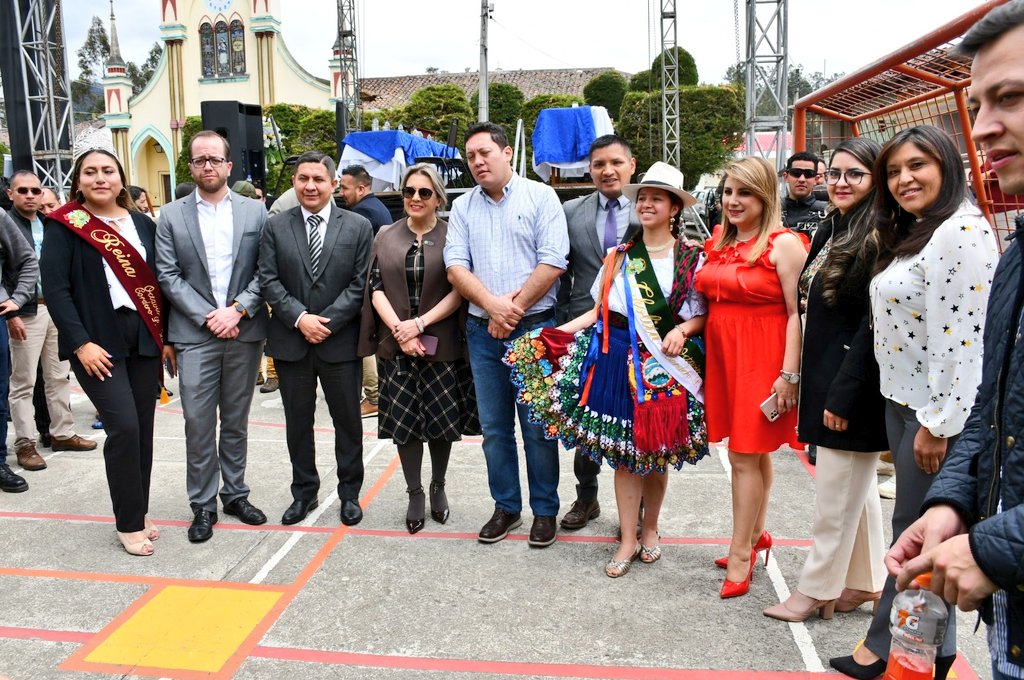 goberazuay's tweet photo. 📍#OctavioCorderoPalacios
En sus 1️⃣6️⃣9️⃣ Años de Parroquialización 
¡Viva la Ruralidad!🎉🎊
¡Viva la gestión pública efectiva! que articula en función del beneficio de la Comunidad @MinGobiernoEc
@MunicipioCuenca #GADOCP
✅️ @InclusionEc 
✅️ @elecaustro https://t.co/Uz1bAR9WwC