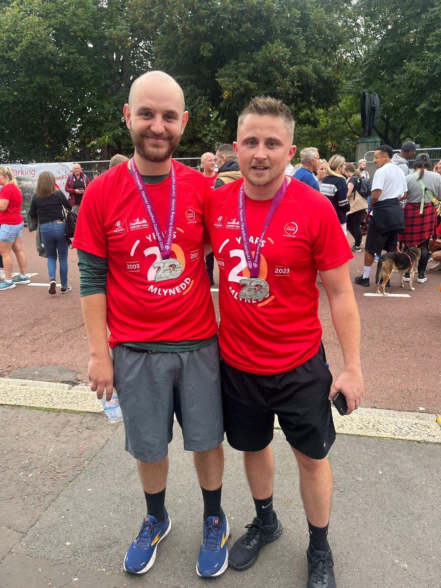 Sam_Richards5's tweet photo. 5th @CardiffHalf in the bag! 1st one since covid and have really missed it. 🏃‍♂️ 
⏱️1:54:50
Beer now 🍻 https://t.co/kl8P8zBKY9