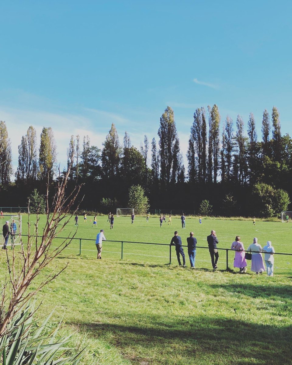 SvenAbbeele's tweet photo. Voetbalfreaks👋Zondagvoormiddag waren er op Antwerp Diamonds meer dan 100 meisjes aan het voetballen. That’s the news!
En ja, dit is een fantastisch project om te sponsoren.😀Maar gewoon helpen mag ook hoor. Check missie
https://t.co/3v9xpFeo82
#onlyforgirls #onlythebeginning https://t.co/n0lDgcDWSb