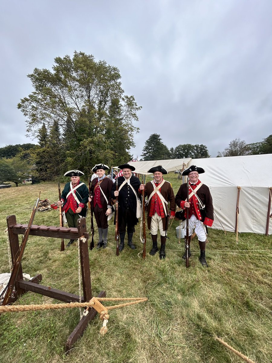 FirstNHRegiment's tweet photo. I know that this was a week ago but The First New Hampshire Regiment participated at the annual revolutionary weekend at @fortat4 Great Time #Huzzah #Revwar #History #NewHampshire https://t.co/3wJkS1jVmZ