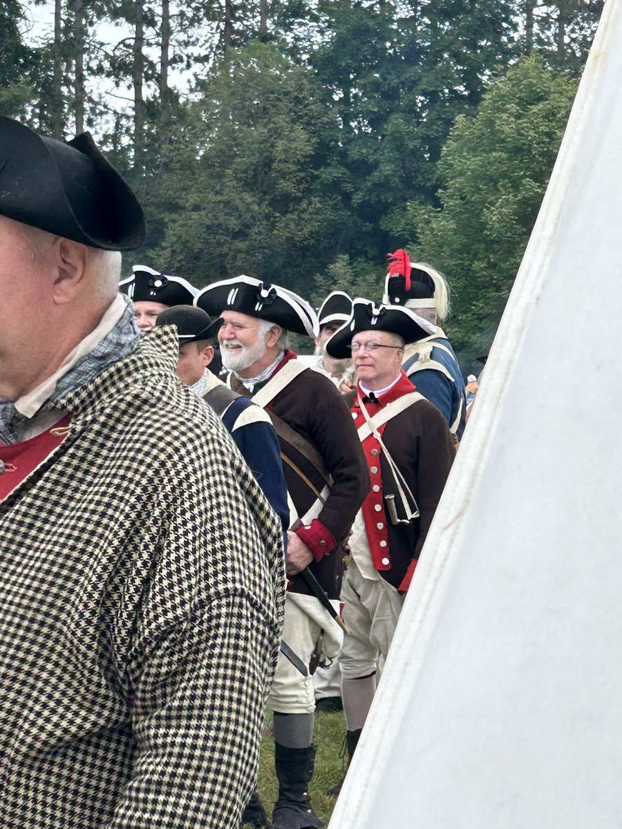 FirstNHRegiment's tweet photo. I know that this was a week ago but The First New Hampshire Regiment participated at the annual revolutionary weekend at @fortat4 Great Time #Huzzah #Revwar #History #NewHampshire https://t.co/3wJkS1jVmZ