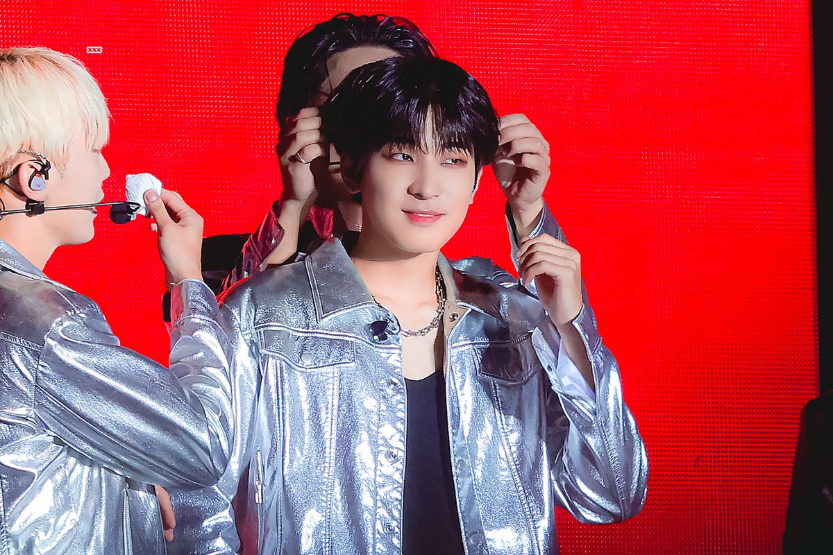 N년전 오늘의 원우 tweet media