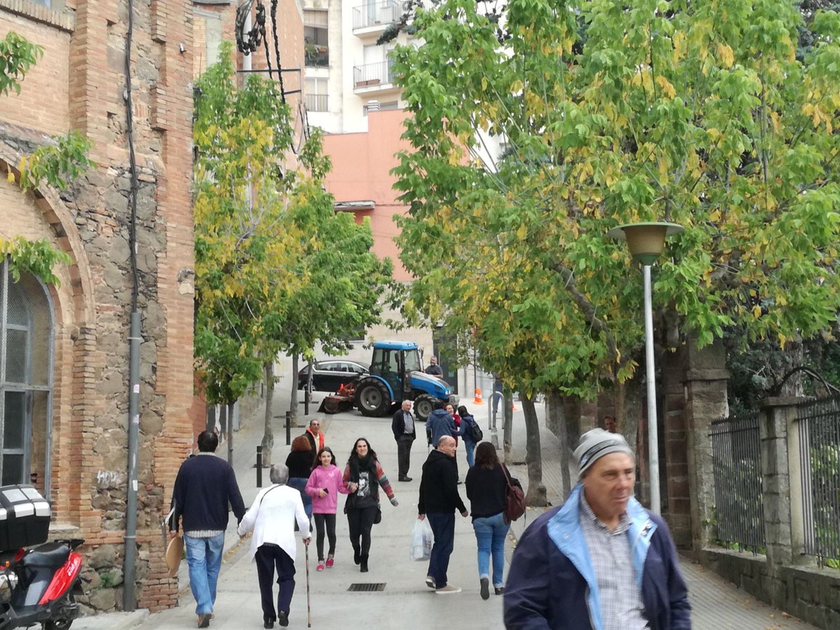 ERC_SantFeliu's tweet photo. L'U d'octubre de 2017 vam desafiar l'estat espanyol i el vam guanyar. Sis anys de l'acte de sobirania més gran i important del nostre país

Sis anys on tots i totes vam ser imprescindibles, aquesta va ser la clau de l'èxit d'un referèndum que va ocupar portades d'arreu del món https://t.co/Ykb7i3W5uM